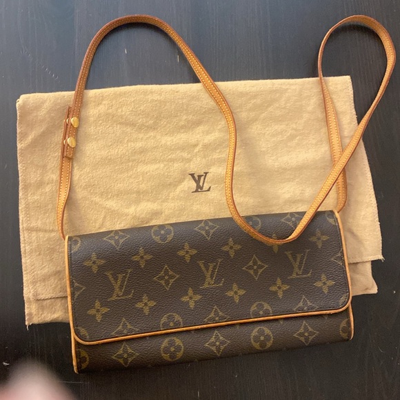Louis Vuitton pochette twin gm monogram bag - Picture 2 of 12